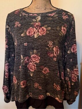 Women's Dark Heather Floral Long-Sleeve Top - Pink Rose Print